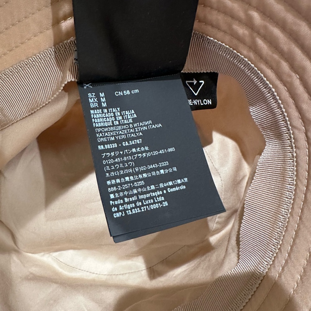 Authentic Prada Satin Bucket Hat in Beige with Triangle Logo - Picture 4 of 6